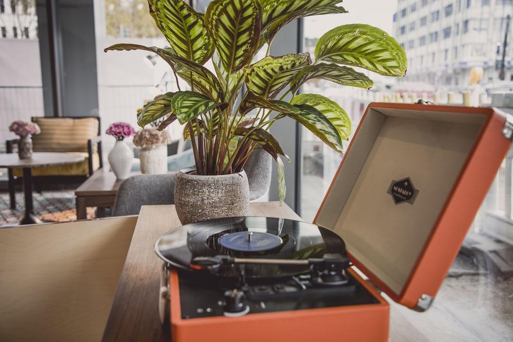 Henri Downtown Hotel 4*