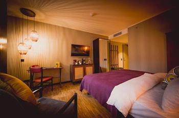 Hotel Henri Downtown