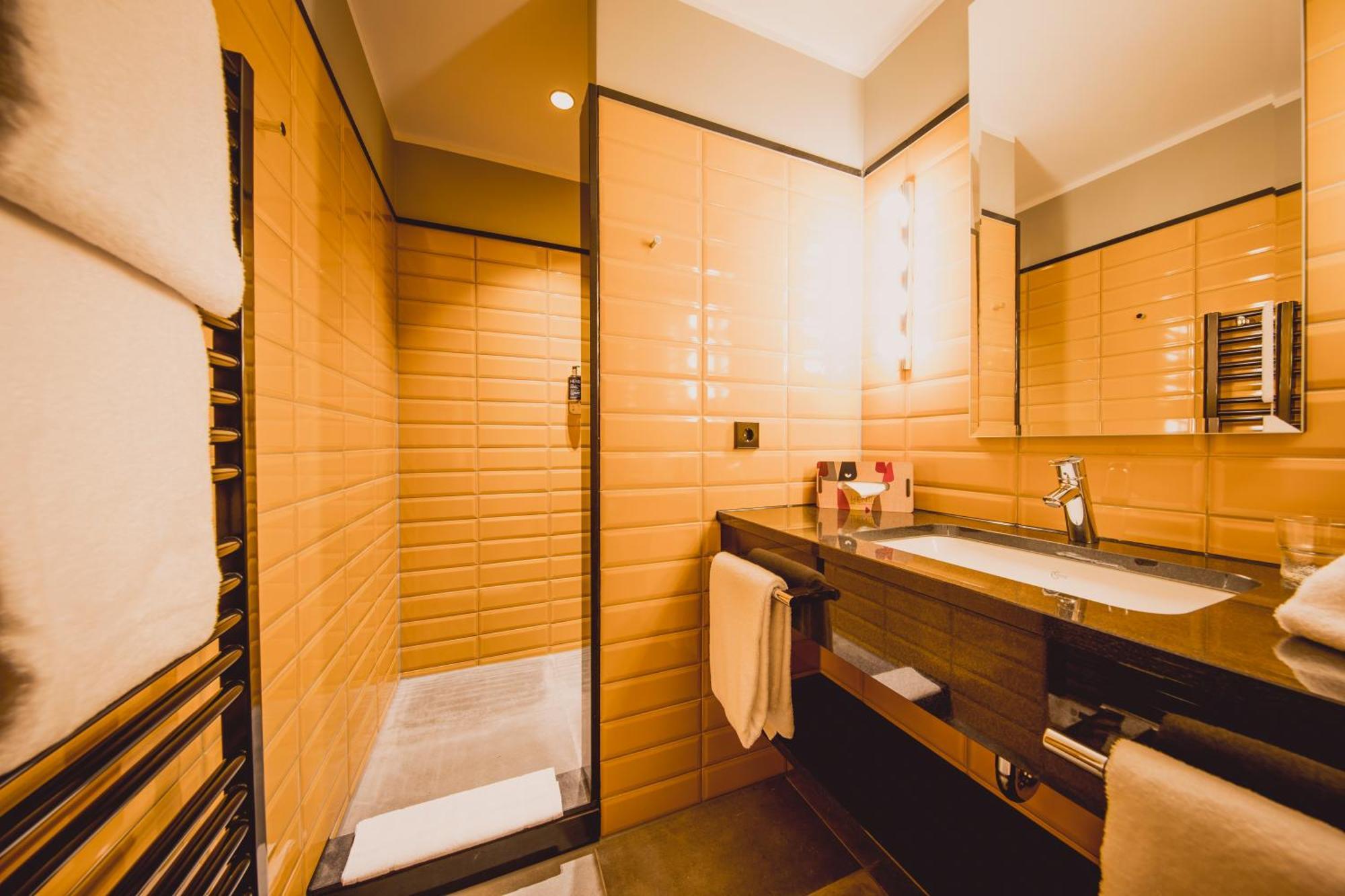 Hotel Henri Downtown 4*